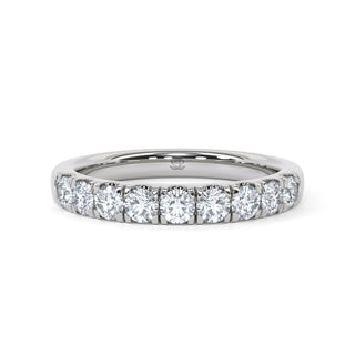 Round Cut Classic Pavé Band – Medium
