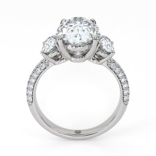 Aurora Oval Pavé Diamond Band 2.5 ct