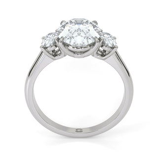 Alianza con pavé de diamantes ovalada Horizon de 2,5 quilates
