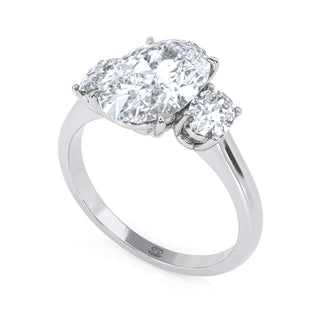 Horizon Oval Pavé Diamond Band 2.5 ctw