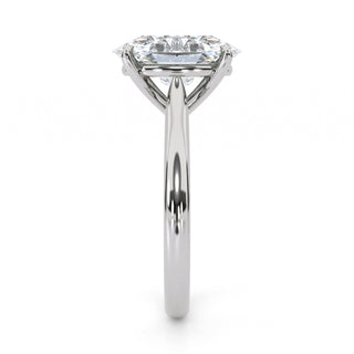 Alianza Lyra ovalada con pavé de diamantes, 2,5 ctw