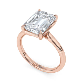 Banda de diamantes pavé de esmeralda enrejada de 3,5 cts