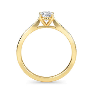 Anillo de compromiso con piedra lateral cónica ovalada de 1,0 ctw