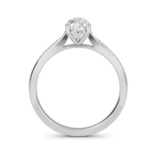 Anillo de compromiso con piedra lateral cónica en forma de pera de 1,0 ctw