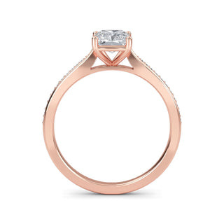 Anillo de compromiso con piedra lateral cónica radiante de 1,0 ctw