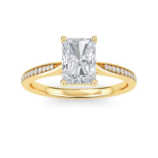 Anillo de compromiso con piedra lateral cónica radiante de 1,0 ctw
