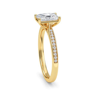 Anillo de compromiso con piedra lateral cónica radiante de 1,0 ctw