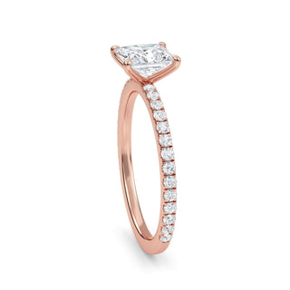 Anillo de compromiso clásico de princesa con piedra lateral de 1,0 ctw