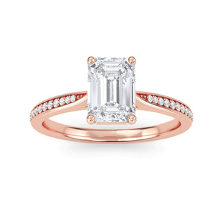 Anillo de compromiso con piedra lateral cónica de esmeralda de 1,0 ctw