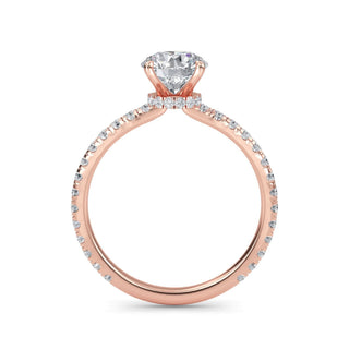 Anillo de compromiso redondo con piedra lateral de cuatro puntas, 1,0 ctw