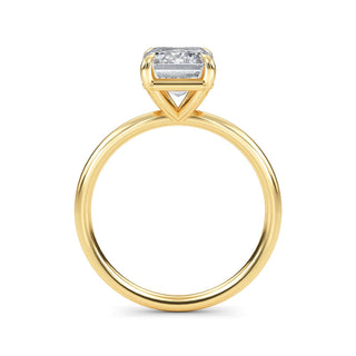 Anillo de compromiso solitario estilo bisel con corte esmeralda de 2,0 cts.